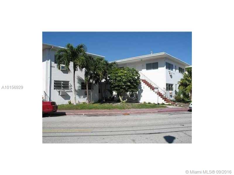 GARDEN STYLE APARTMENT BUILDING, LARGE 1 BEDROOM 1 BATHROOM, 5 MINUTES WALK TO BEACH, SPACIOUS, GREAT BUILDING WITH NICE COMMUNITY. EASY MOVE IN.