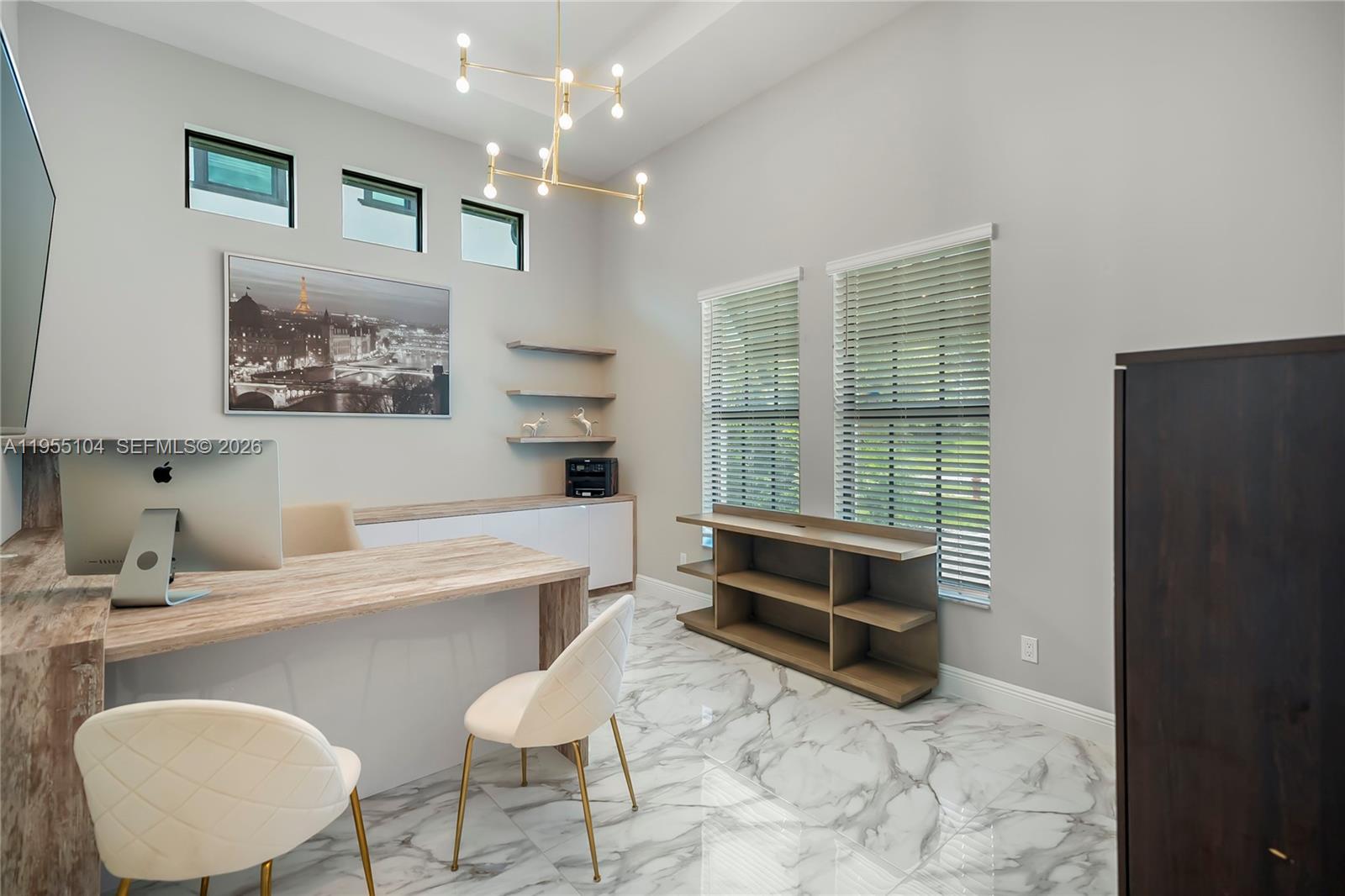 PARKLAND BAY - Residential