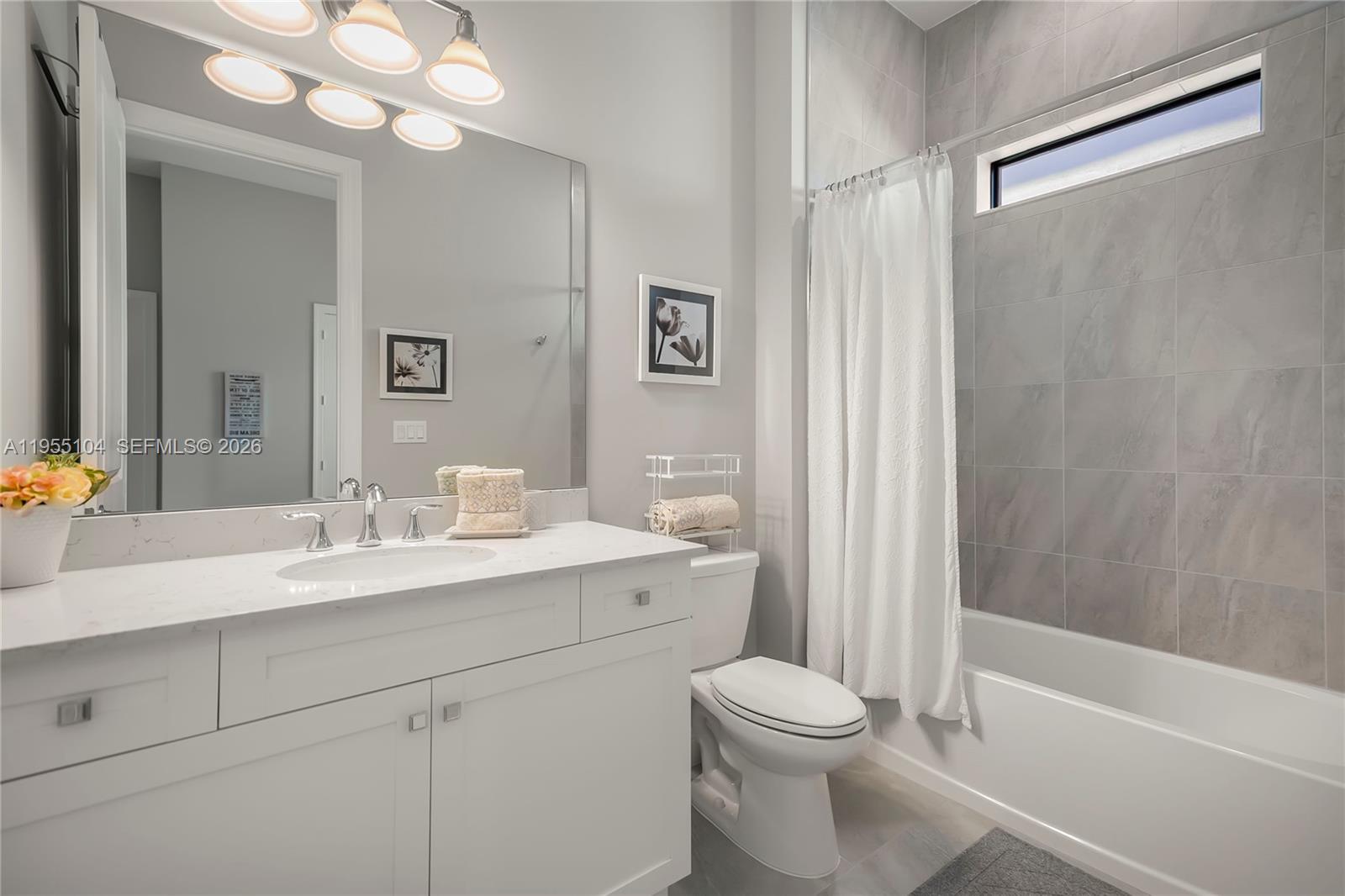 PARKLAND BAY - Residential