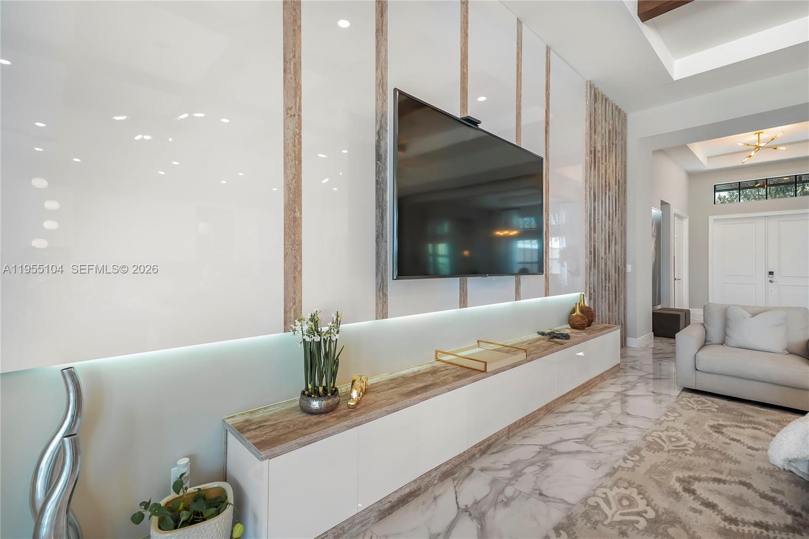 PARKLAND BAY - Residential