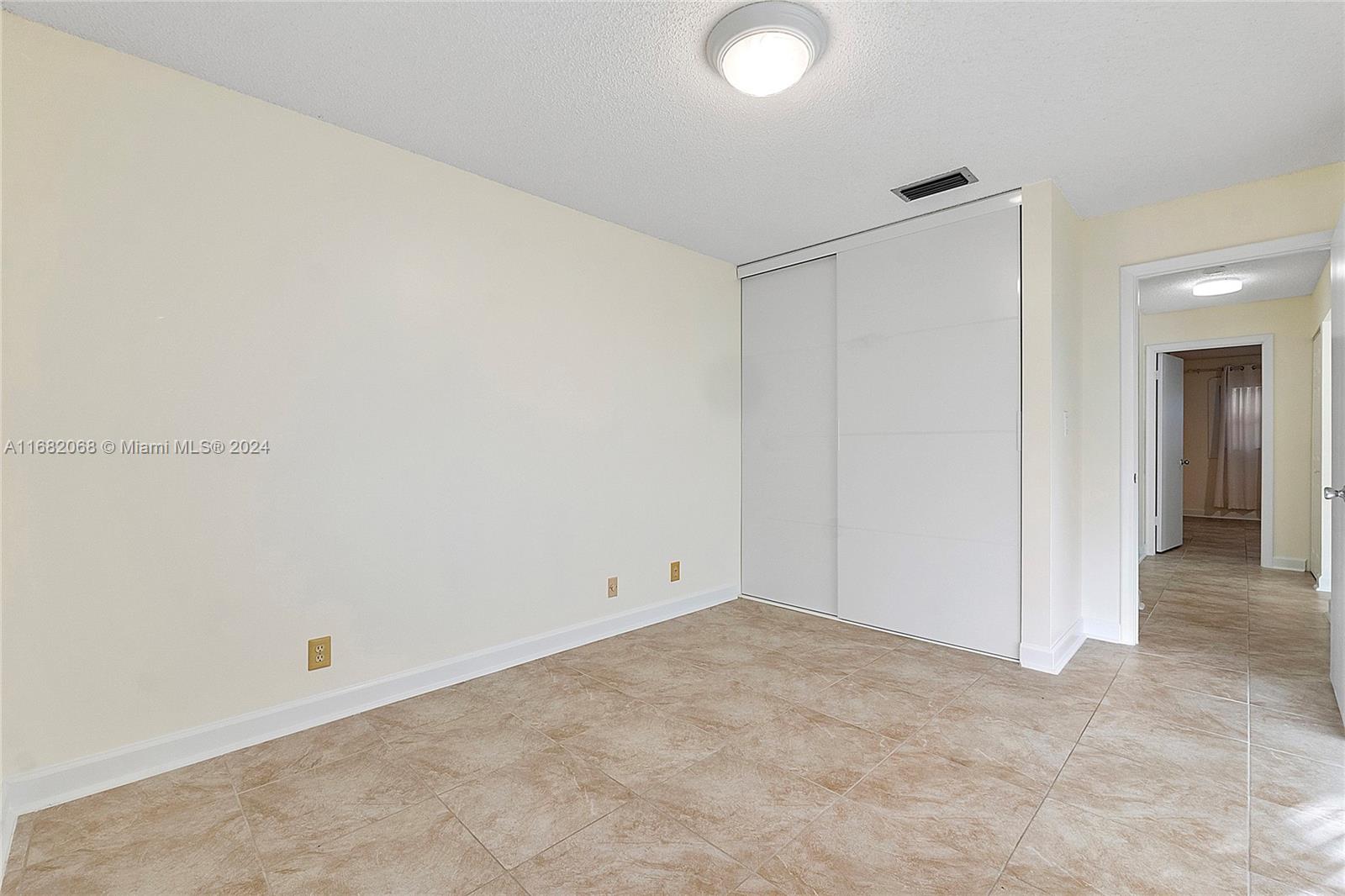 POND APPLE PLACE I CONDO - Residential Lease