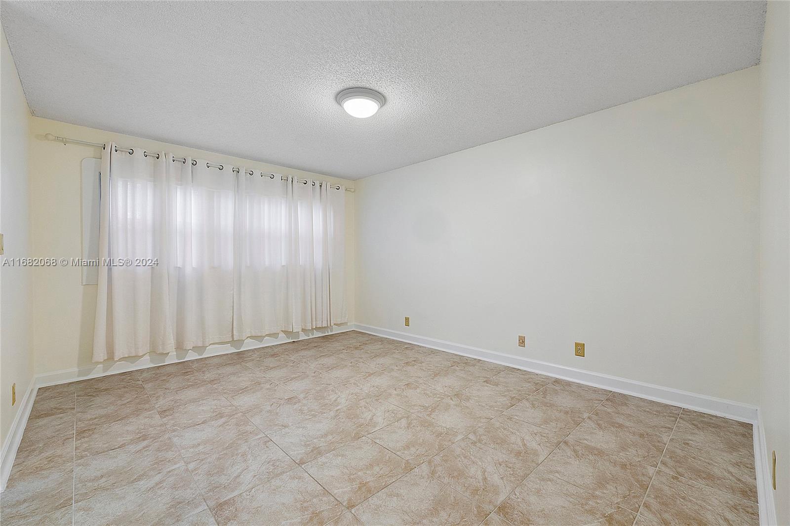 POND APPLE PLACE I CONDO - Residential Lease