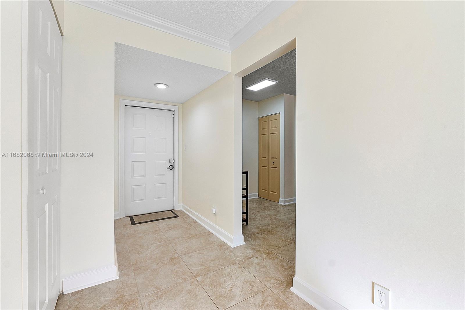 POND APPLE PLACE I CONDO - Residential Lease