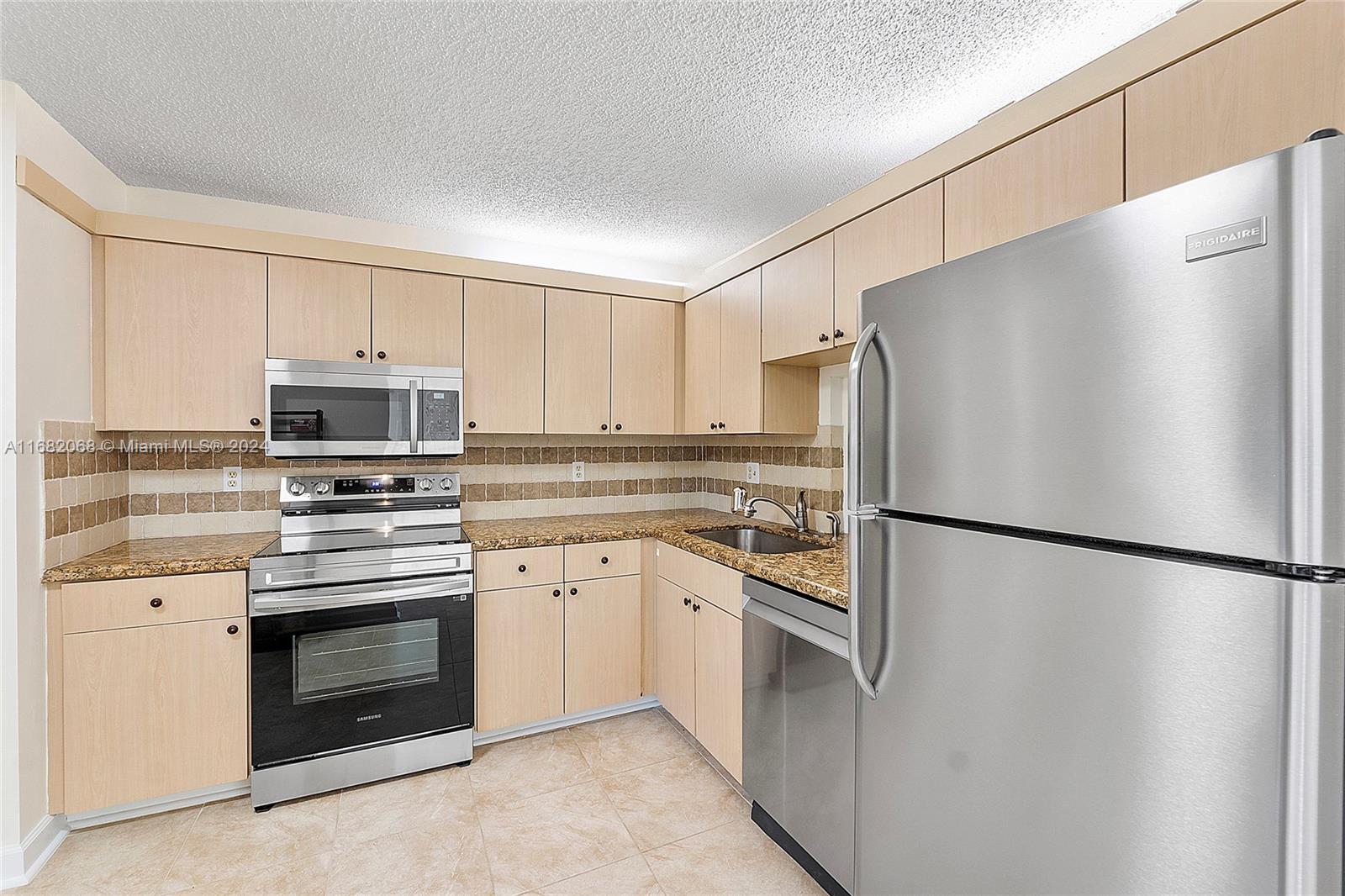 POND APPLE PLACE I CONDO - Residential Lease