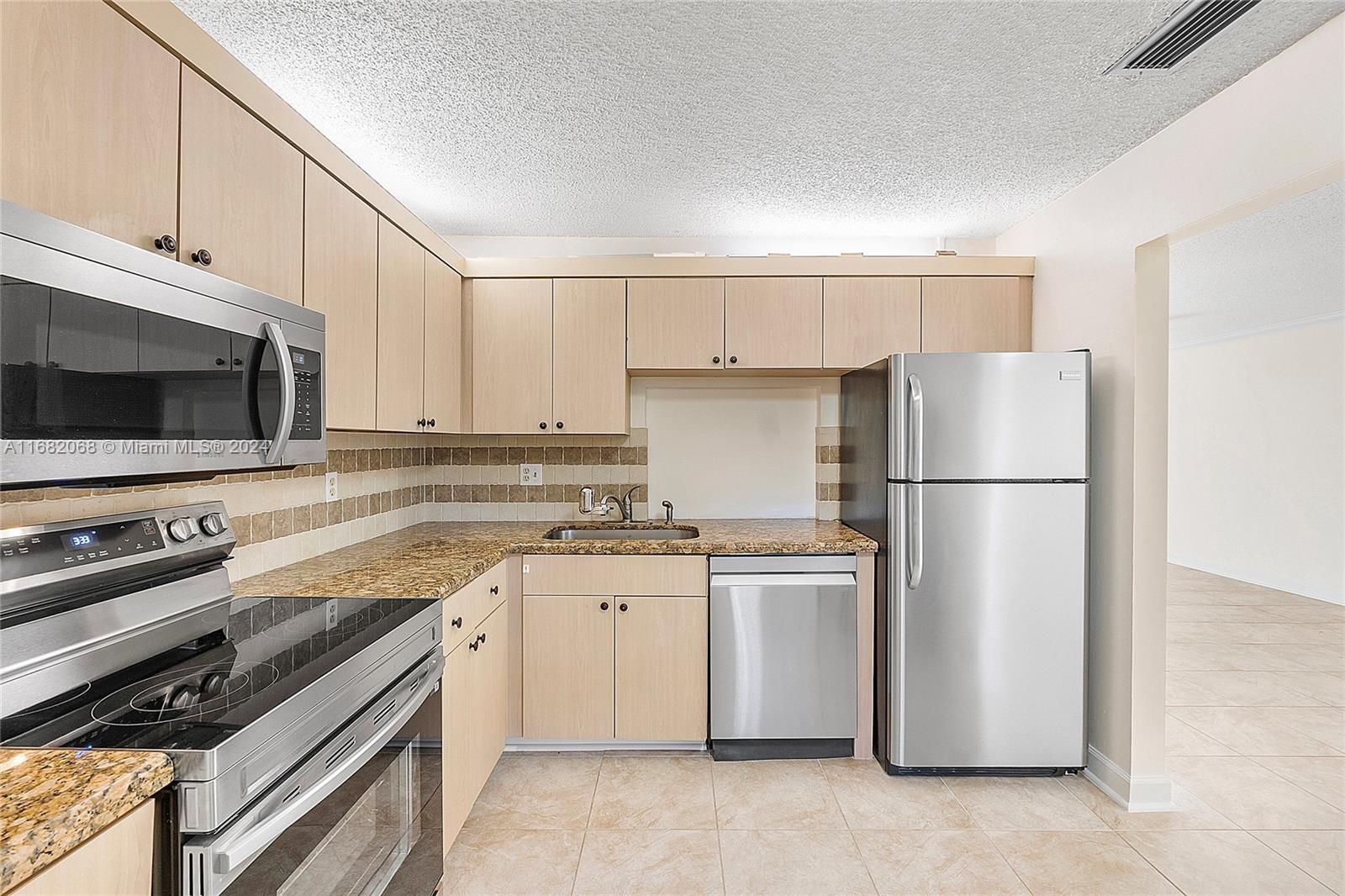 POND APPLE PLACE I CONDO - Residential Lease