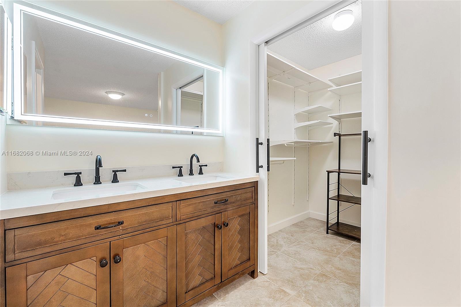 POND APPLE PLACE I CONDO - Residential Lease
