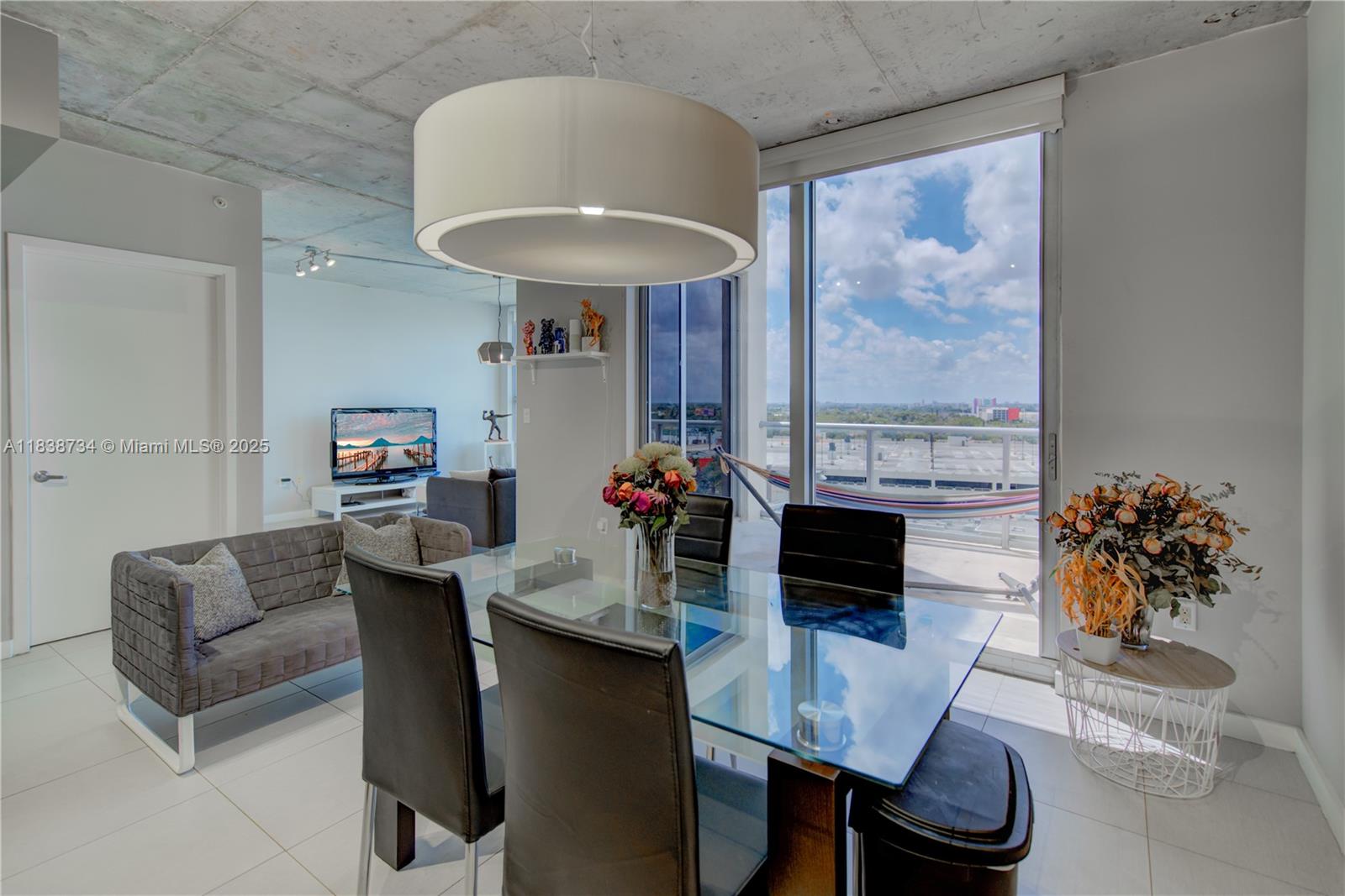 3451 NE 1st Ave PM05