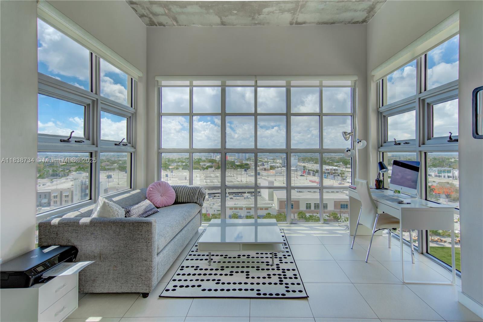 3451 NE 1st Ave PM05