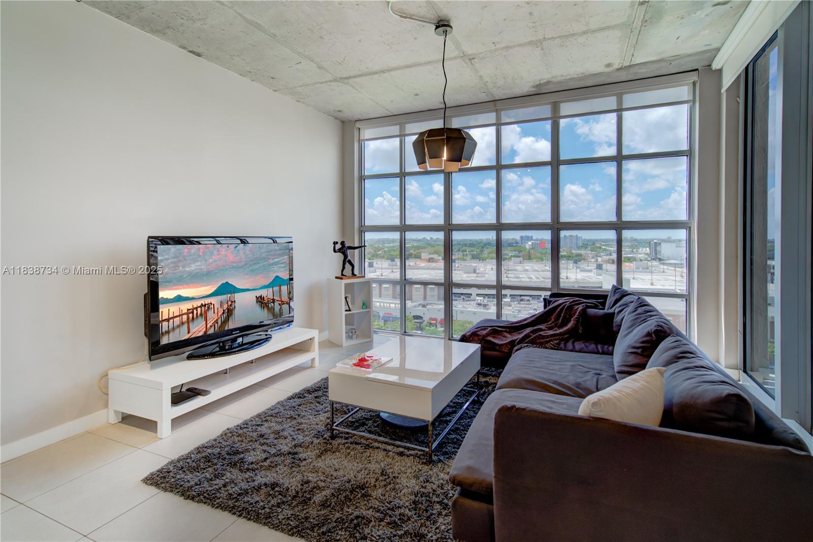 3451 NE 1st Ave PM05