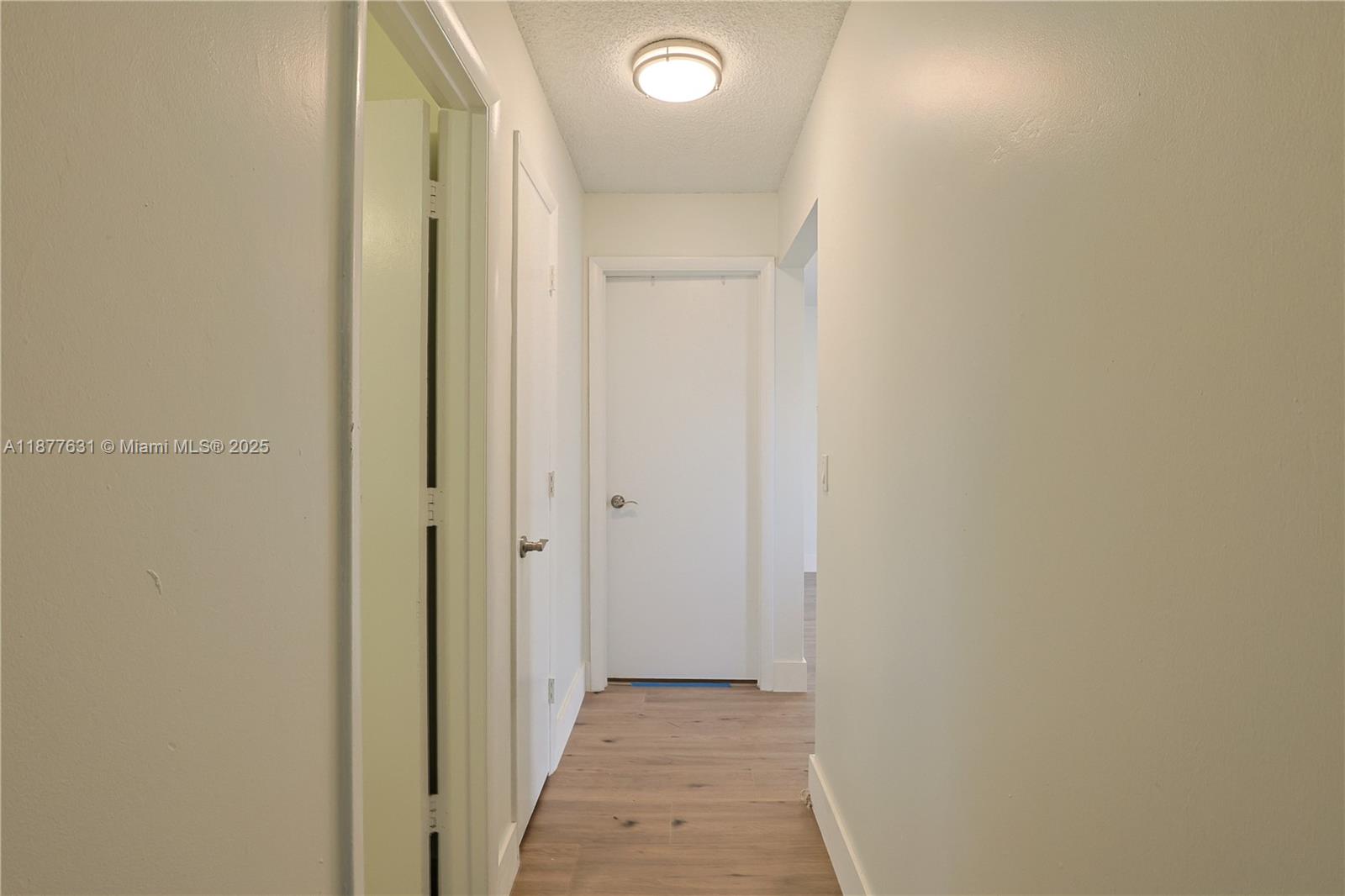 RAINBOW LAKES - Residential Lease