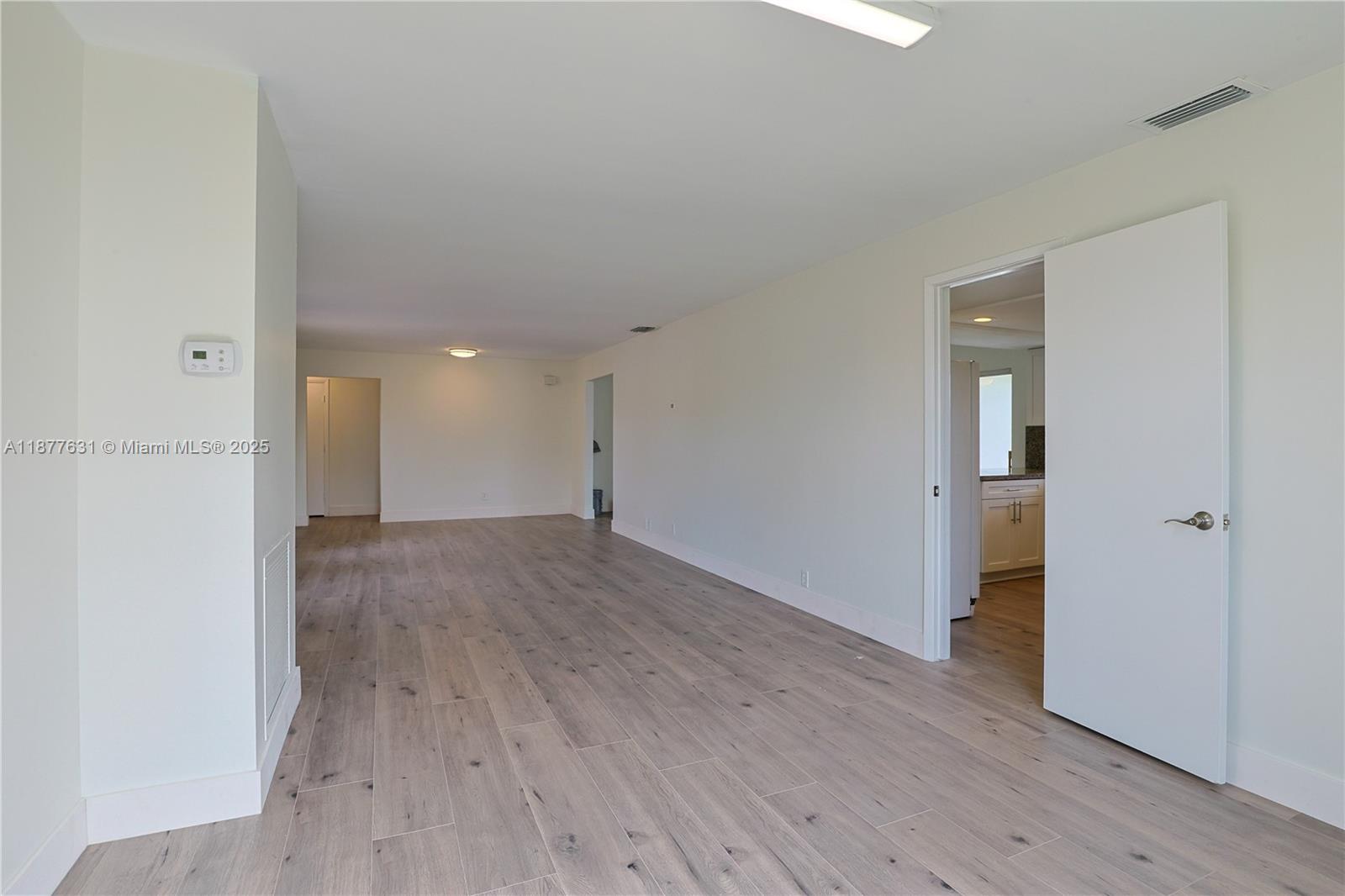 RAINBOW LAKES - Residential Lease