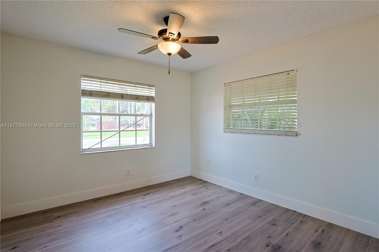 RAINBOW LAKES - Residential Lease