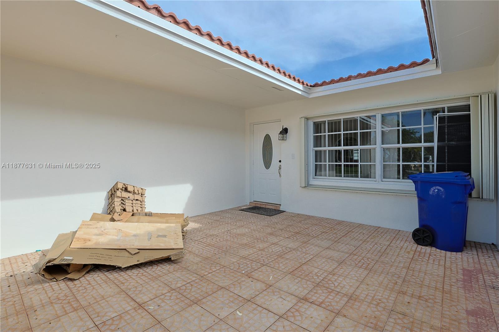 RAINBOW LAKES - Residential Lease