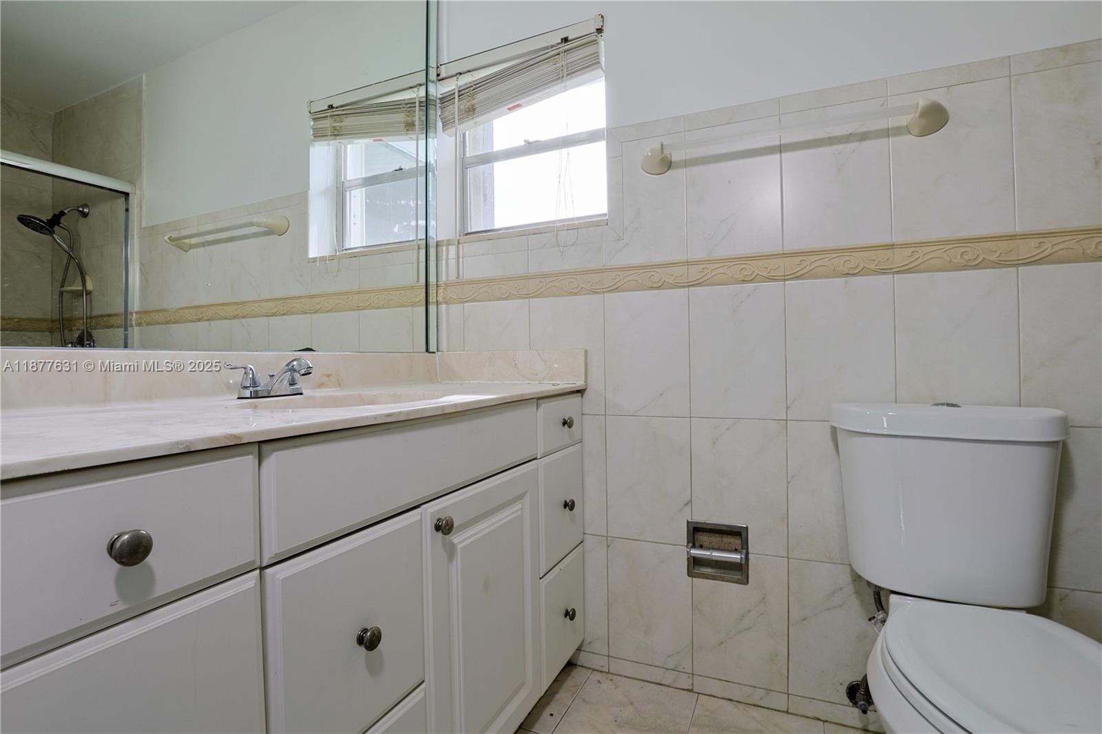 RAINBOW LAKES - Residential Lease