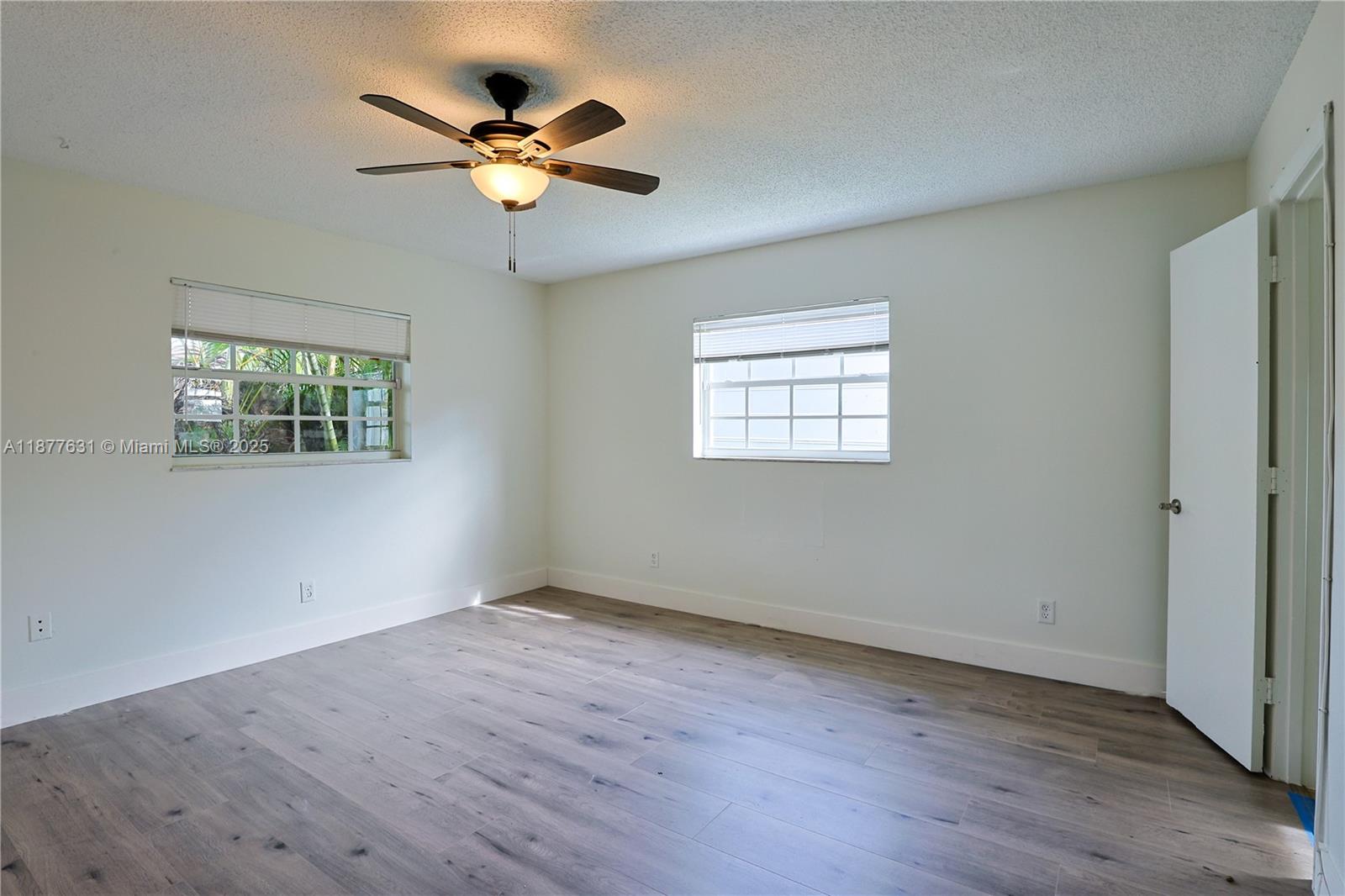 RAINBOW LAKES - Residential Lease