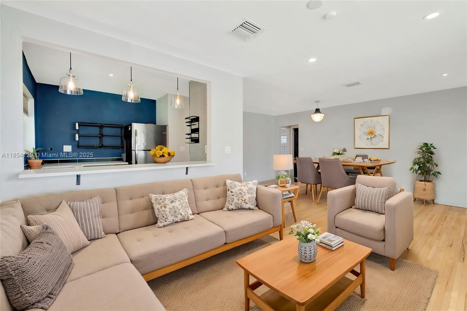 2 Bedroom 2 Bathroom Corner Lot Single Family Home in Hollywood. Minutes from the beach! Recently remodeled and includes many upgrades. New sinks and closet doors, new appliances: refrigerator, stovetop, oven, washer, and dryer. Additionally a fully enclosed 1 car garage with new garage door.
