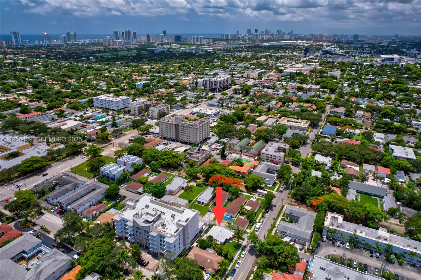 HOLLYWOOD - Residential