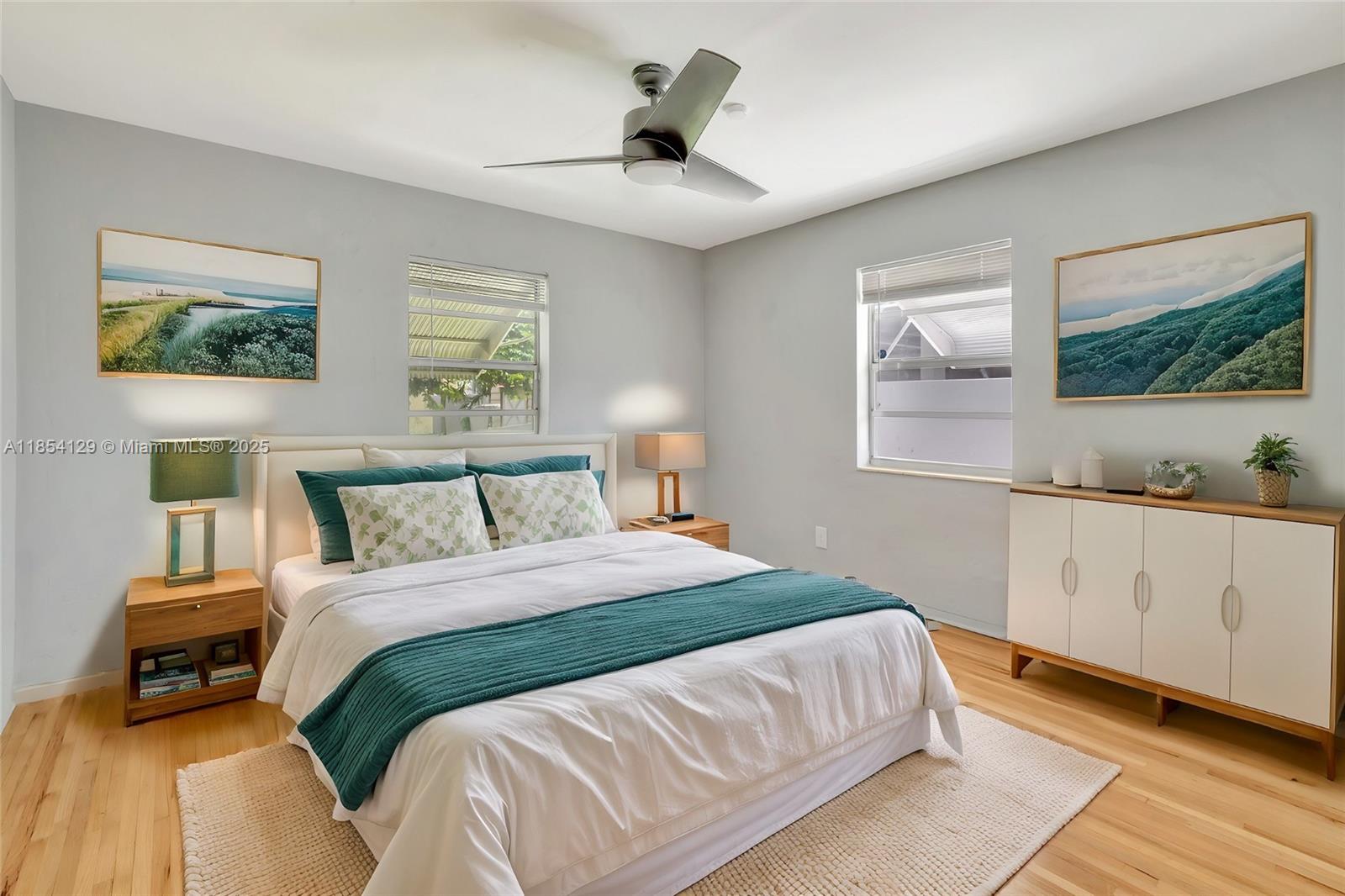 HOLLYWOOD - Residential