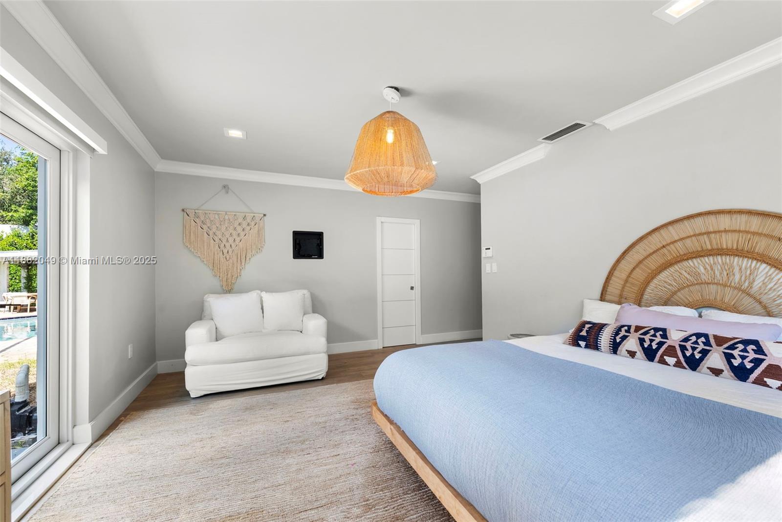 HIGHLAND GARDENS - Residential