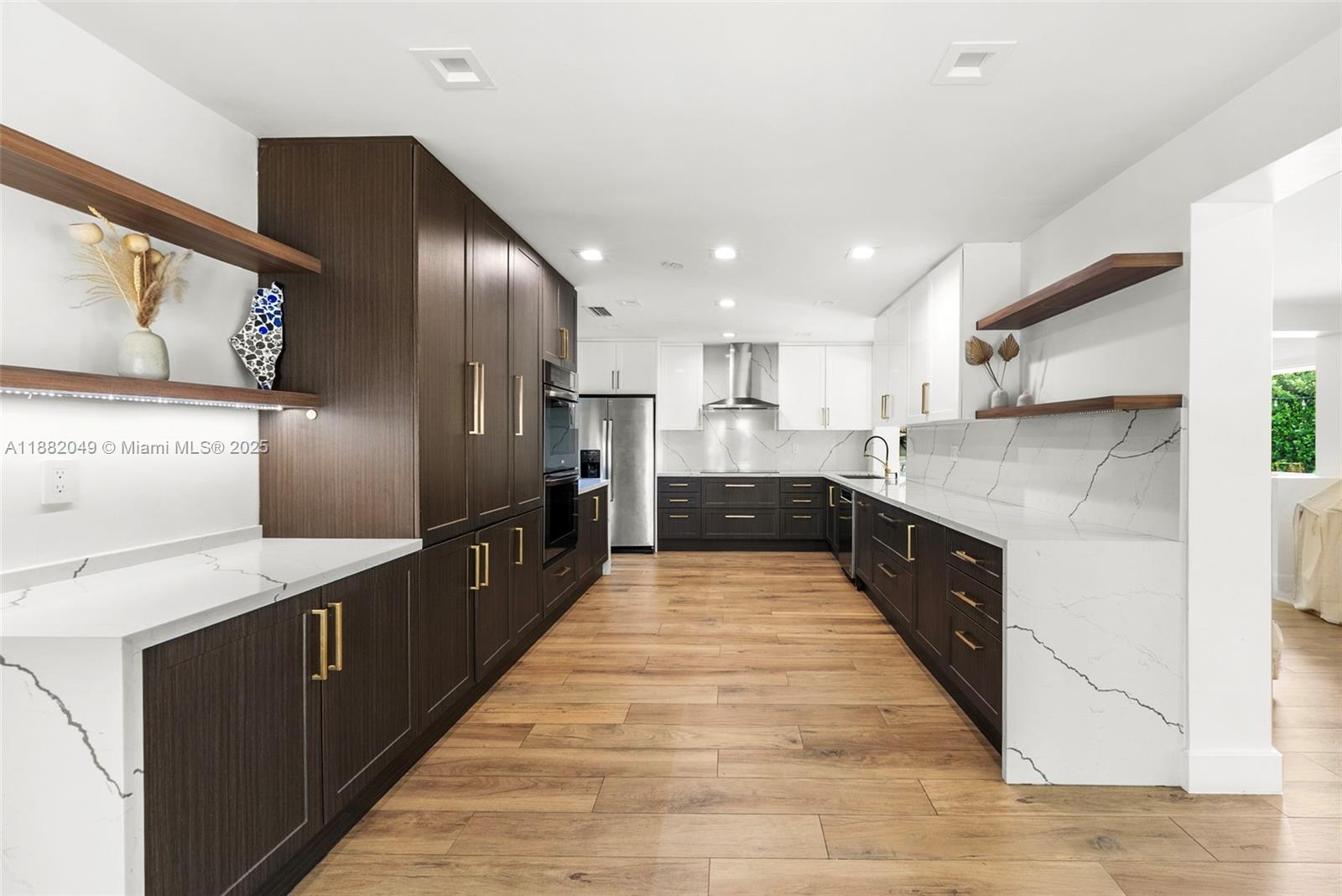 HIGHLAND GARDENS - Residential