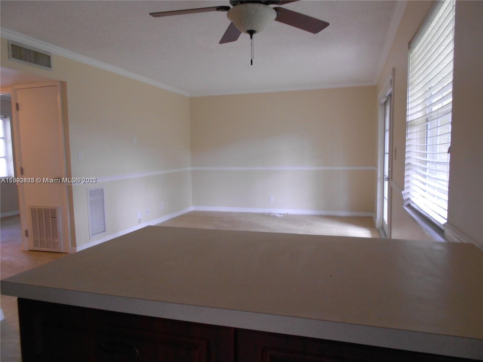 NO 1 PALM-AIRE VILLAGE CO - Residential Lease