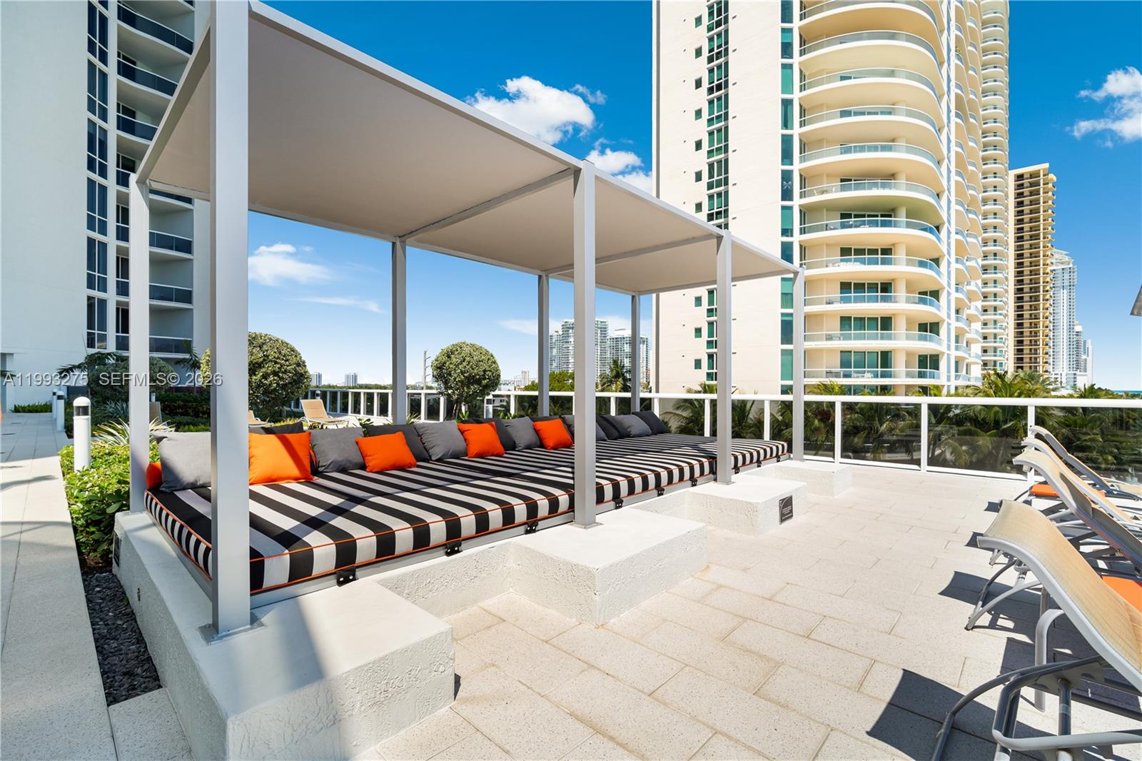 TDR TOWER I CONDO - Residential