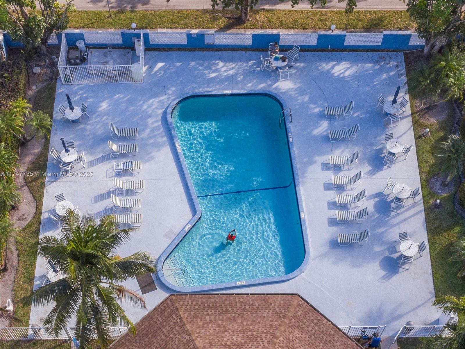 MEADOWBROOK CONDO APTS BL - Residential