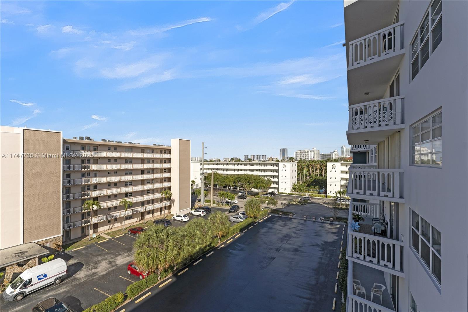 MEADOWBROOK CONDO APTS BL - Residential