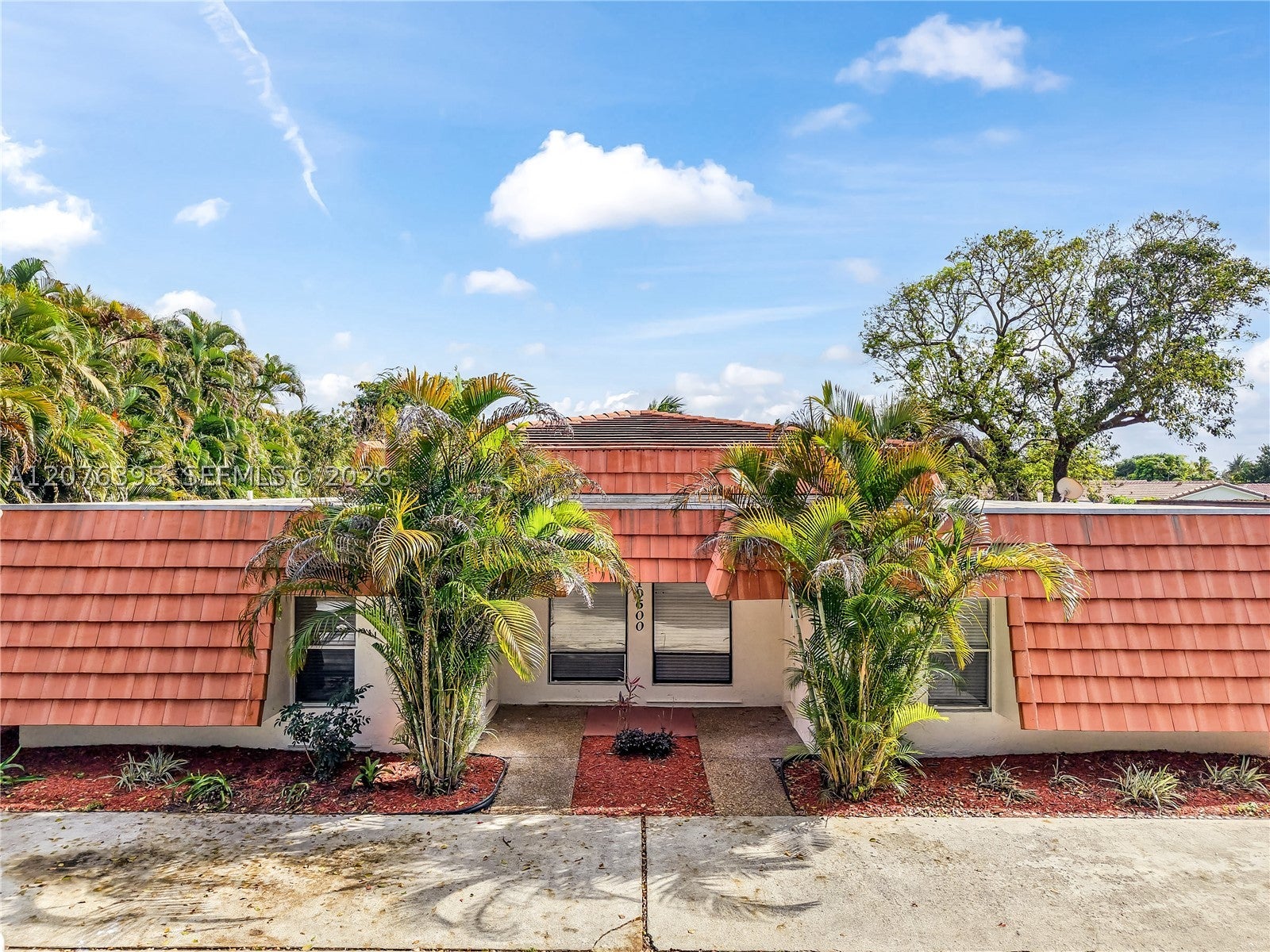10600 NW 45th St