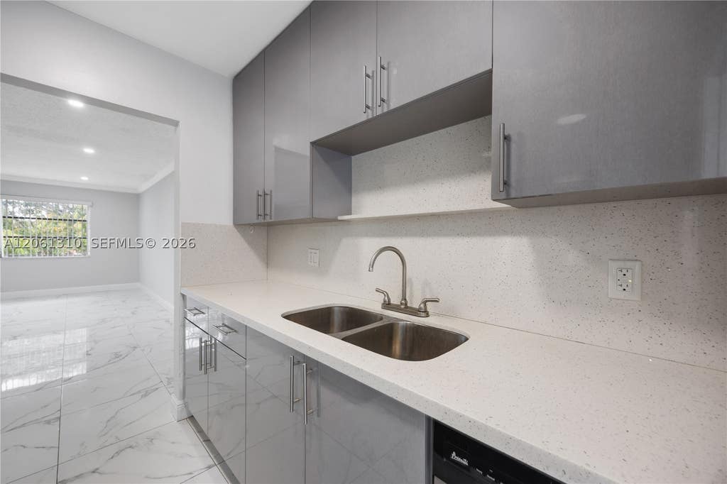 Photo of 5450 Hollywood Blvd #203, Hollywood, FL 33021 (MLS # A12061310)