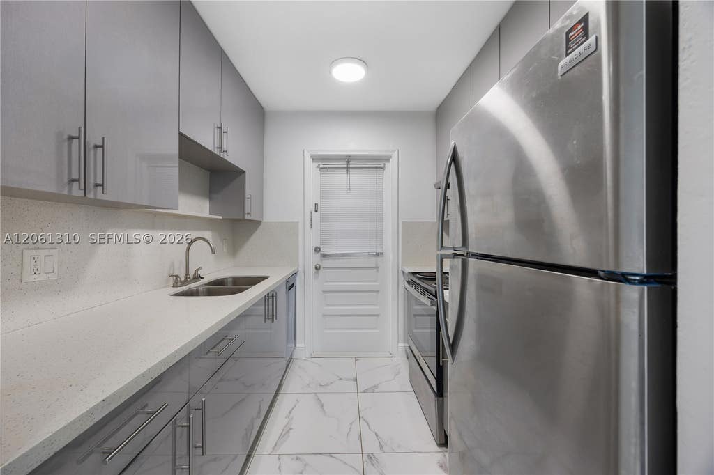 Photo of 5450 Hollywood Blvd #203, Hollywood, FL 33021 (MLS # A12061310)