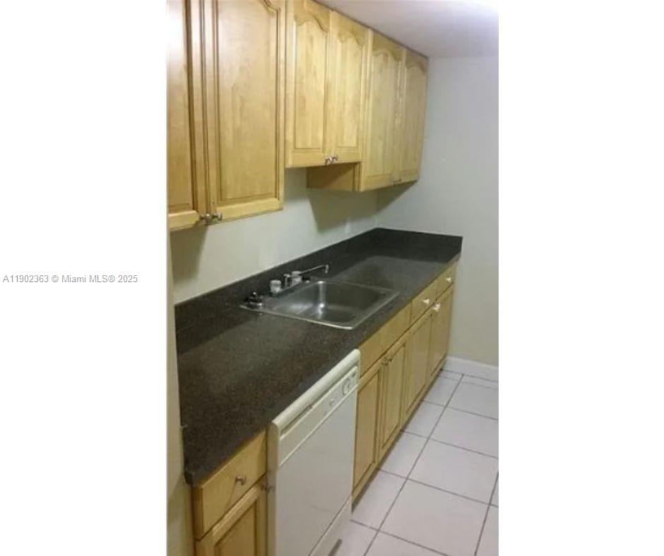 SUNSHINE MIAMI CONDO - Residential