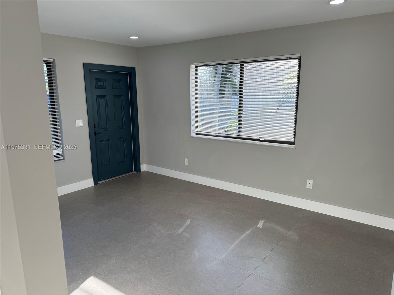 SILVER BLUFF GARDENS - Residential Lease