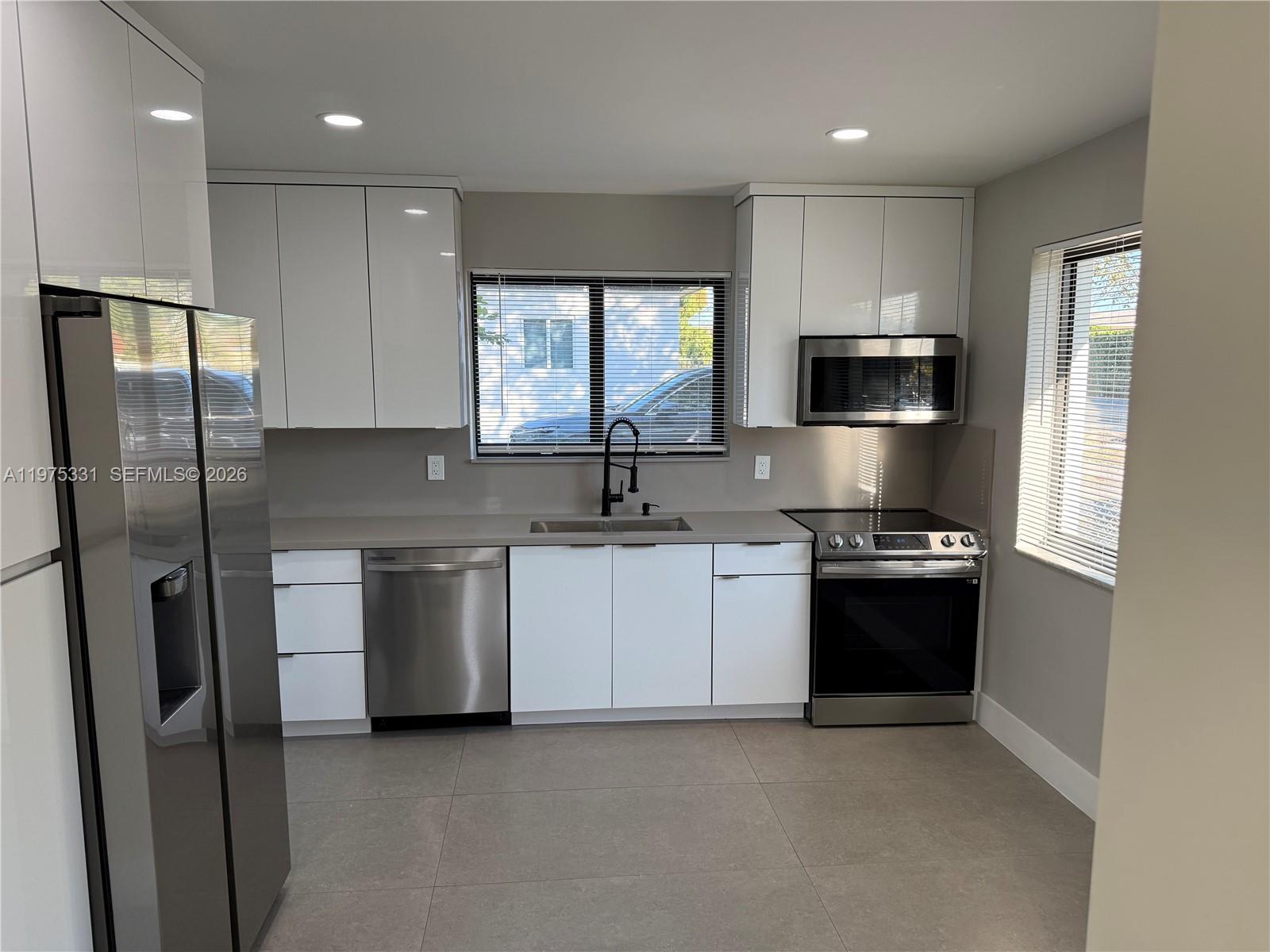 SILVER BLUFF GARDENS - Residential Lease