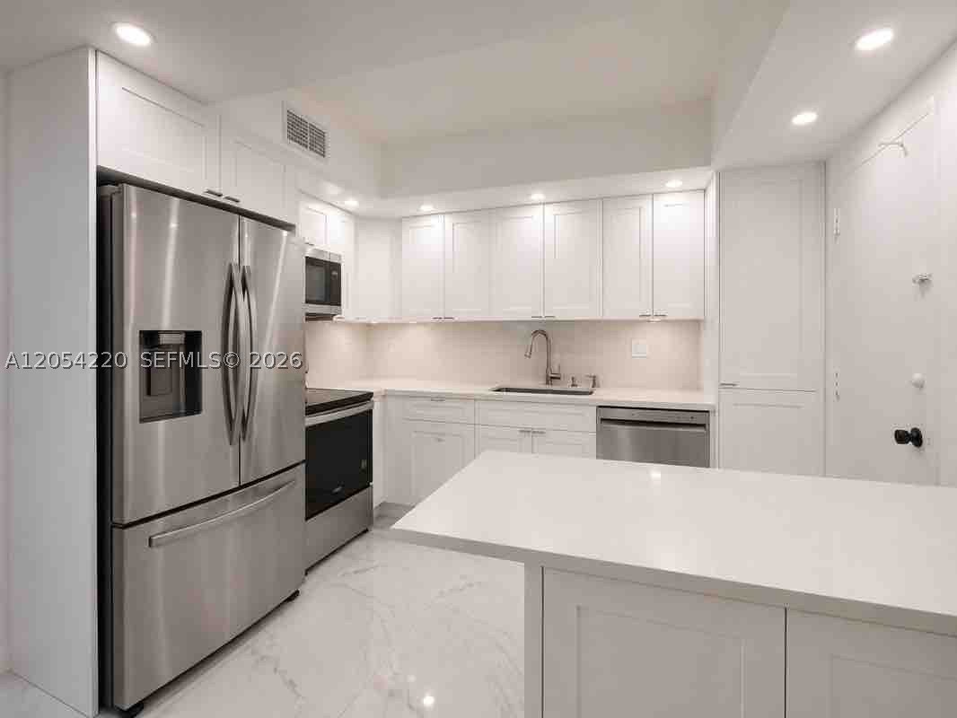 500 Bayview Dr 232