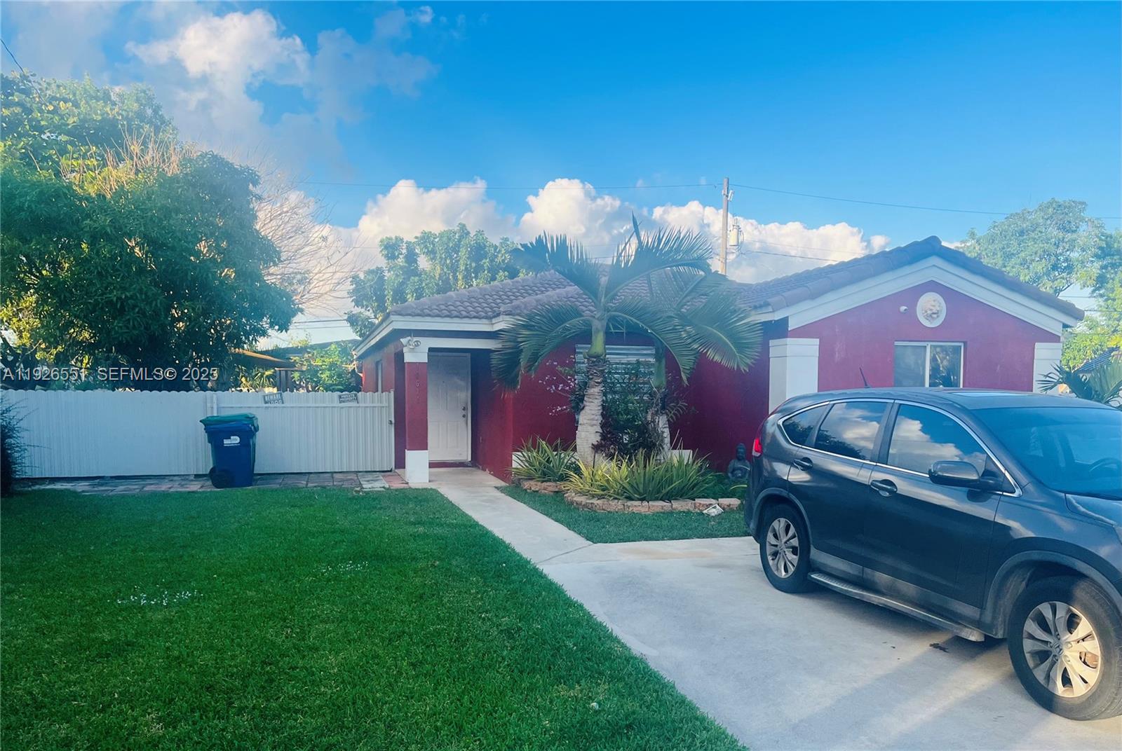 View photos, virtual tours, details... 10611 SW 170th Ter