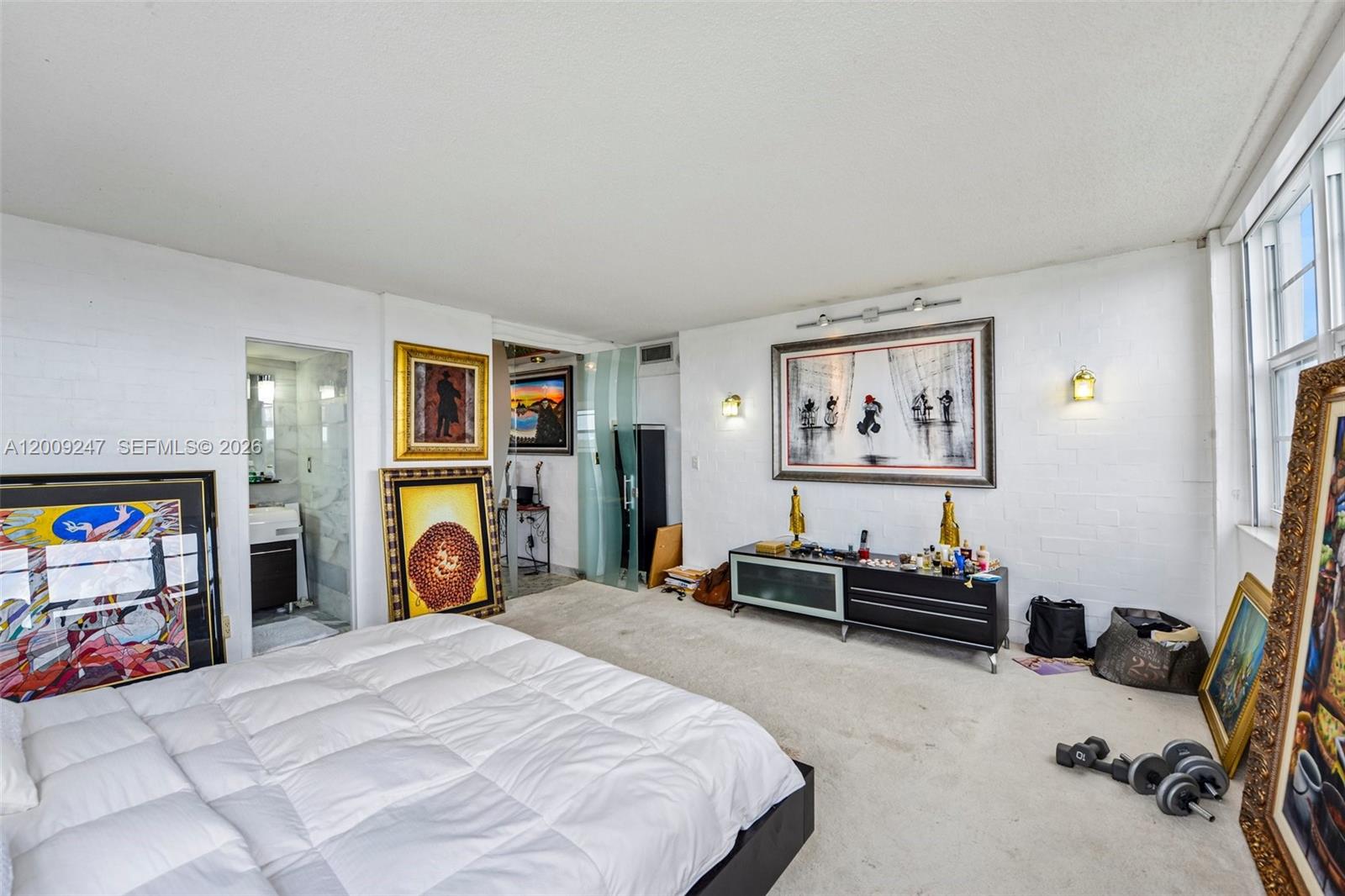 BAYVIEW TOWERS CONDO SOUT - Residential