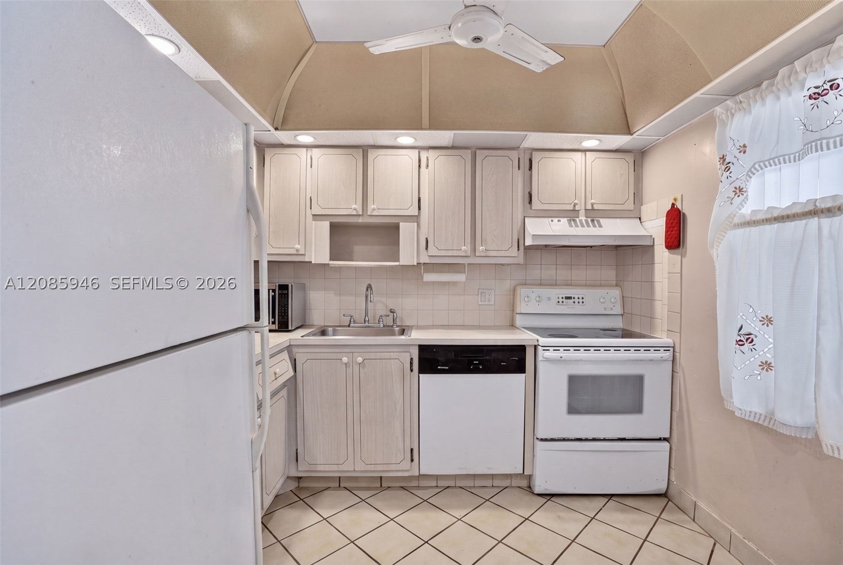 7807 Golf Cir Dr 104