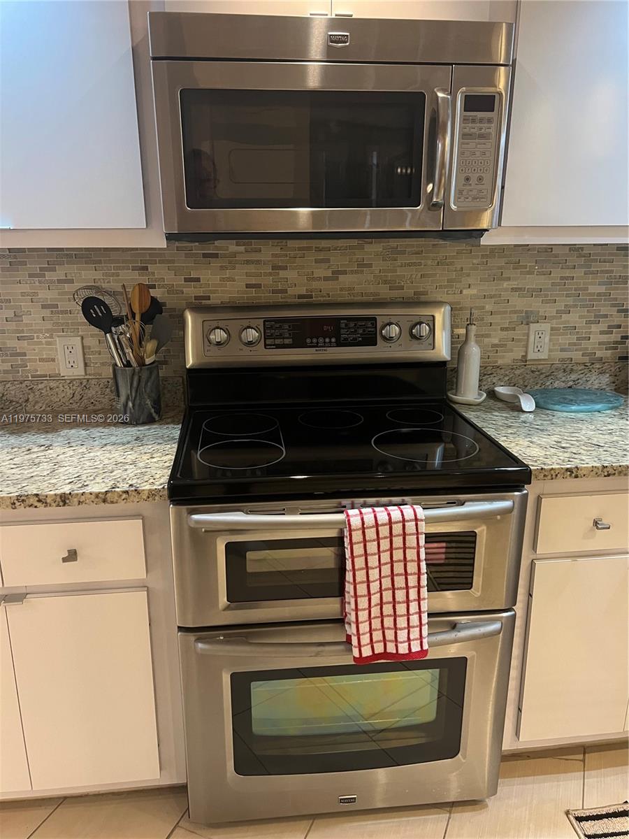 PALM AIRE COUNTRY C - Residential Lease