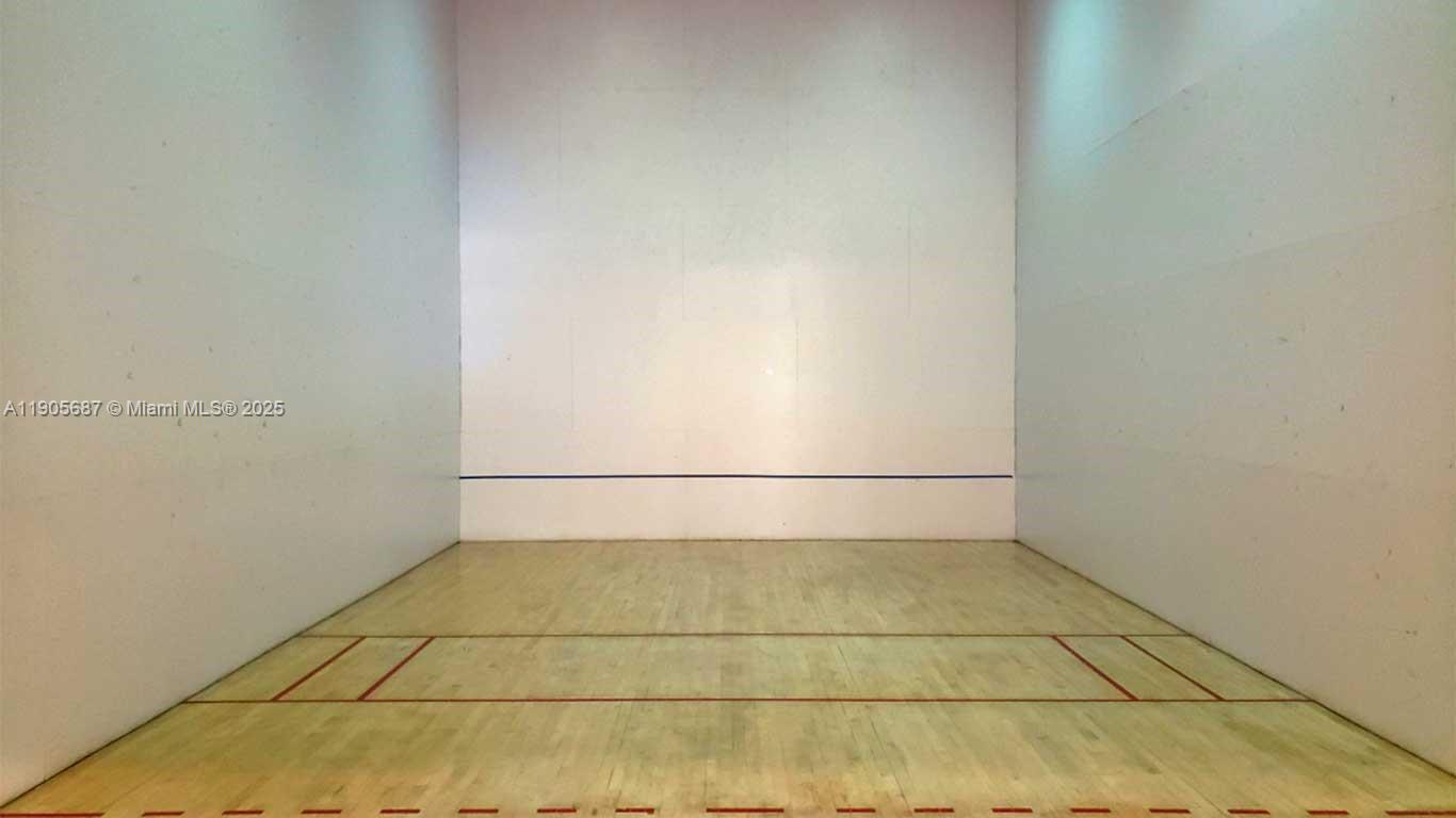 THE YACHT CLUB AT AVENTUR - Residential Lease