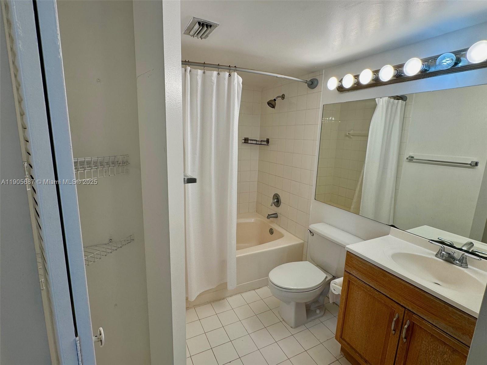 THE YACHT CLUB AT AVENTUR - Residential Lease