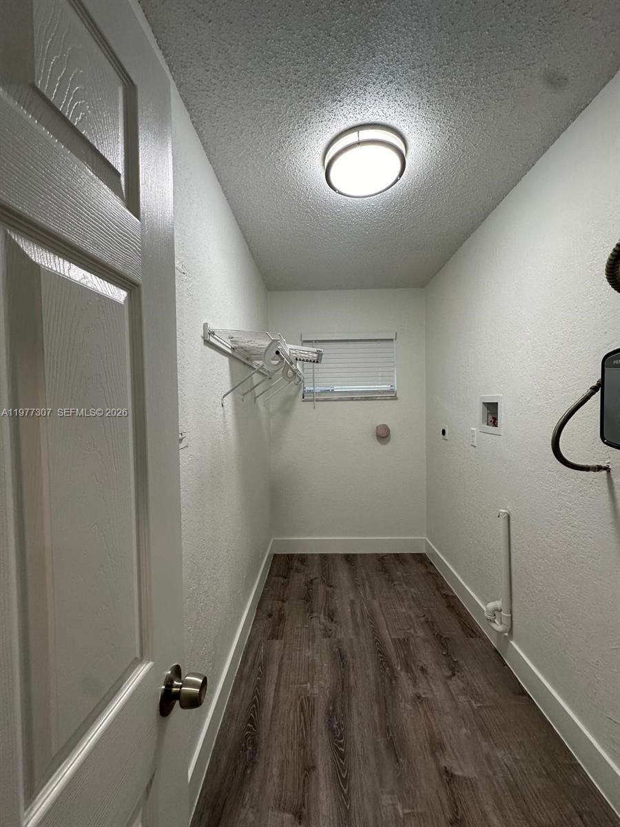 TOWN OF HALLANDALE B-13 - Residential Lease