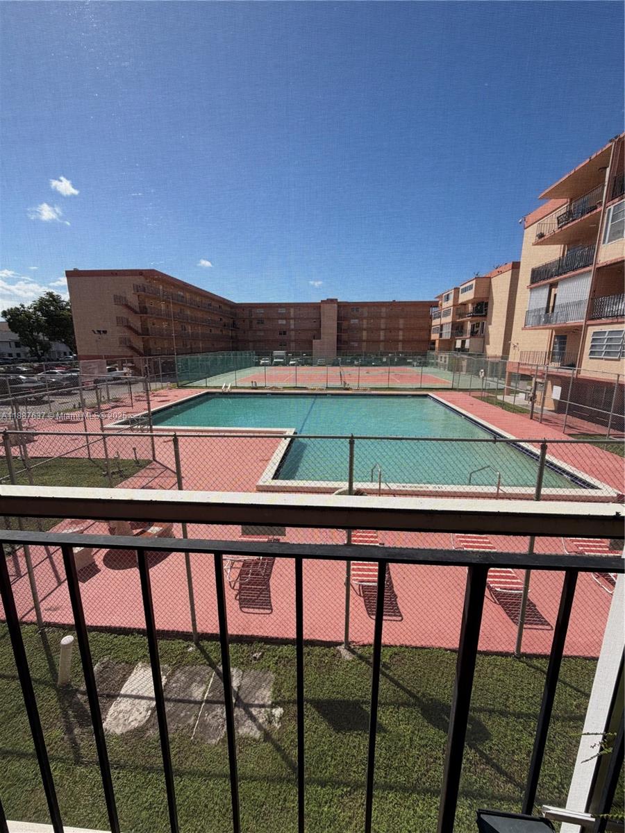 PALM-EAST GARDENS CONDO - Residential