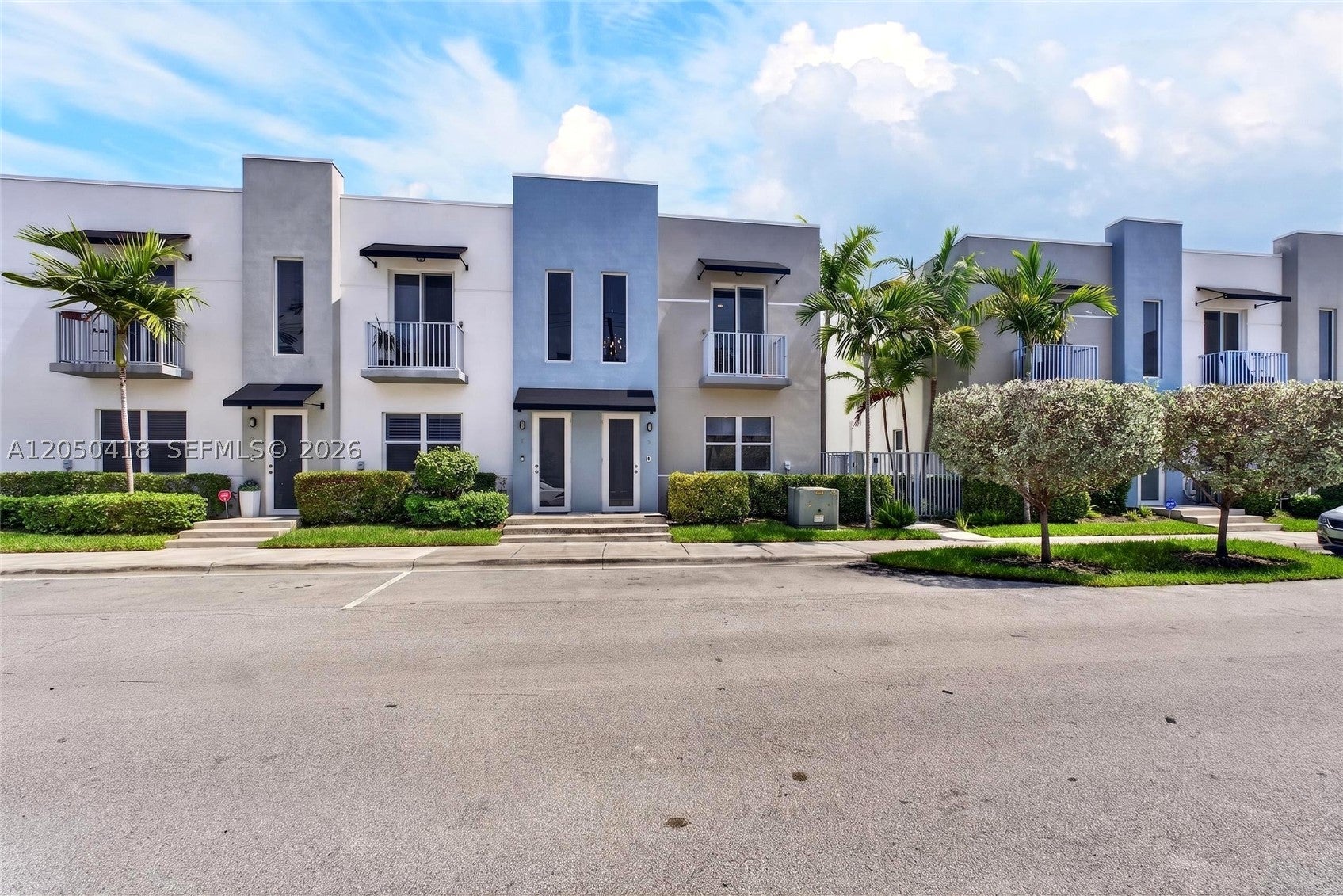 405 NE 35th Ct 5