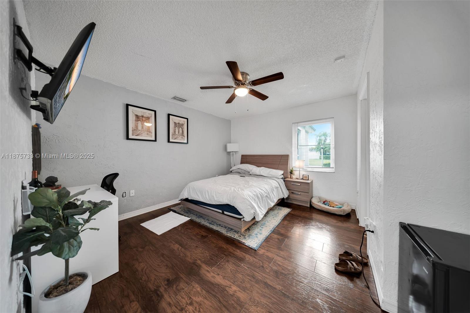 AMERICAN HOMES - Residential