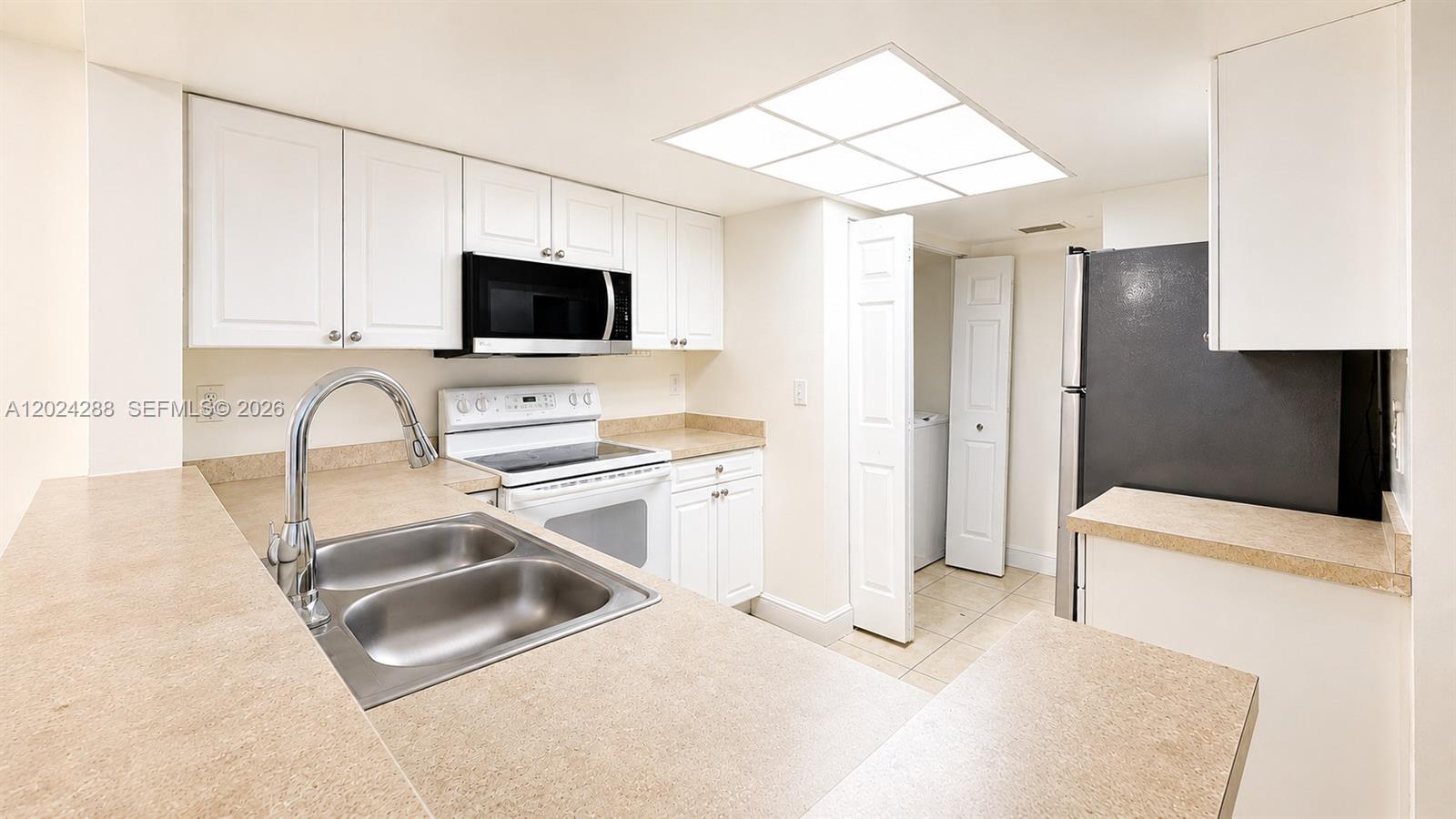 VISCONTI CONDO - Residential Lease