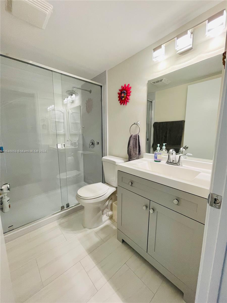 NEW HAMPTON AT CENTURY VI - Residential