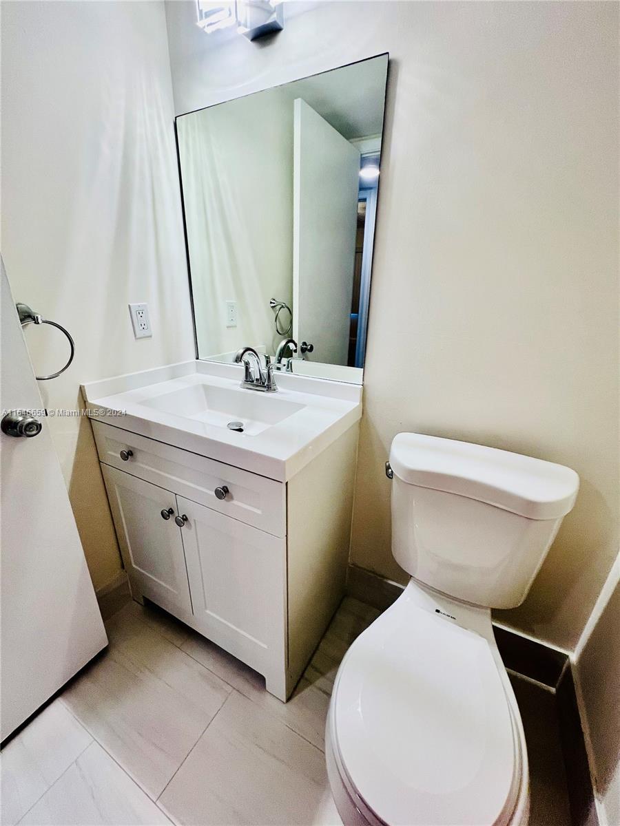 NEW HAMPTON AT CENTURY VI - Residential