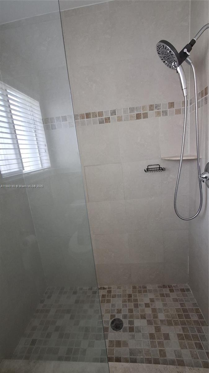 LAKES OF DEER CREEK - Residential Lease