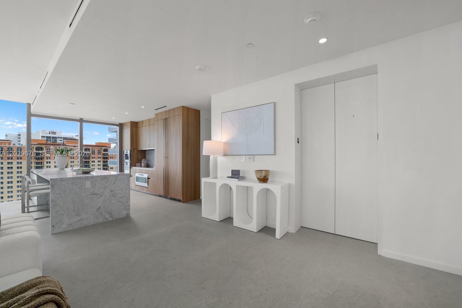 2000 S Ocean Dr 15B